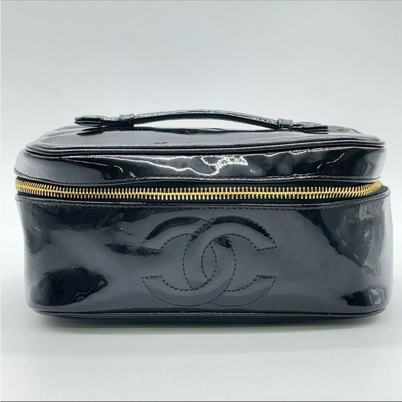 Chanel vanity bag - Picture 3 of 8